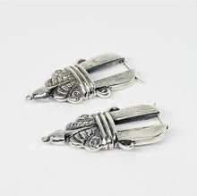 Load image into Gallery viewer, Fantasy huggie earrings