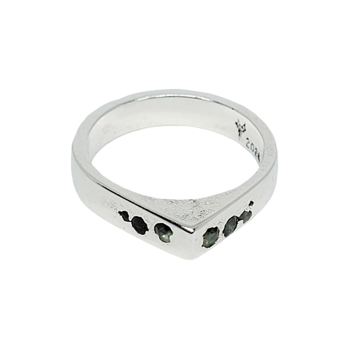 UnEarthed Facets Peak ring