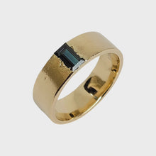 Load image into Gallery viewer, Baguette sapphire ring